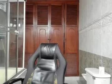 Freechat kingstark_ on Chaturbate