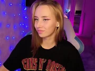 kiskismeow — Freechat on Chaturbate