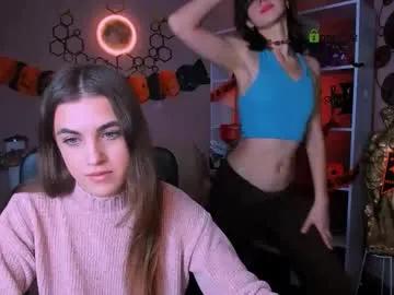 kitniss_dreamy — GOAL: handbra [326 tokens remaining] Welcome to my room! #lovense #bigass #daddysgirl #naked #lesbian