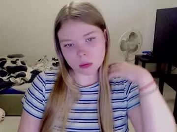 kitten_jenny01 — Take off my top #british #puffynipples #new #natural #bigboobs [961 tokens remaining]