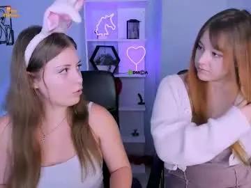 kleri_paint — GOAL: flash ass [98 tokens remaining] Welcome to my room! #teen #bigboobs #bigass #natural #18