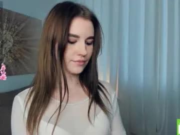 ksusenkisses — hi, lick your lips  #shy #18 #young #teen [25 tokens remaining]