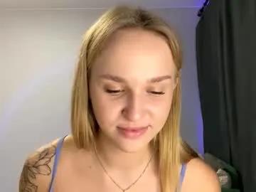 ladawndepippo — Goal show my outfit>_<  Heeey everyone, my name is Maria im new  here, ome in and let's get to know each other #teen #18 #smalltitts #young #skinny [20 tokens remaining]