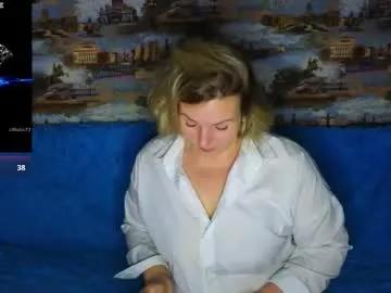 ladylucky_ — GOAL: enjoy my tits 10 min [1480 tokens remaining] Welcome to my room! #milf #mature #mommy #blonde #