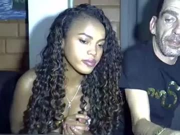 Freechat ladysarah101 on Chaturbate