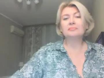 laramrs — Hello everyone ) Today its my first day here and i am glad to meet  you and start our first dialogue ) PVT is OPEN #new #nonude #mature #natural #lady [17 tokens remaining]