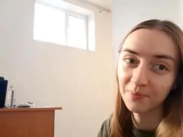 lareepruyn — Goal: Hi Hanna | hi, i'm new here #new #shy #18 #cute #skinny [8 tokens remaining]