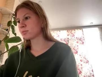 larhondaalsobrook — Show tongue #18 #new #cute #young #skinny [20 tokens remaining]