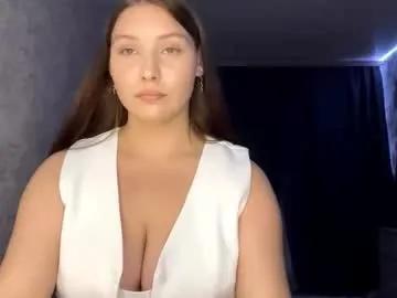 laurenjungling — GOAL Squeeze my boobs| hello! if you like a sweet girl with fire inside, then we have something to talk about! #teen #18 #bigass #bigboobs #natural [12 tokens remaining]