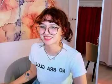 leelooyolo on Chaturbate 