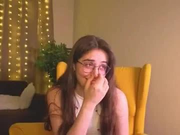 lekishaoderkirk — heeyyy my name is Luna^^ I am NEEEWW here!!!  Goal: A gentle air kiss for you #shy #18 #new #feet #natural [8 tokens remaining]