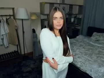 leyla_dream — My kiss fly to u!^^ My name is Mira! #shy #18 #new #teen #cute [11 tokens remaining]
