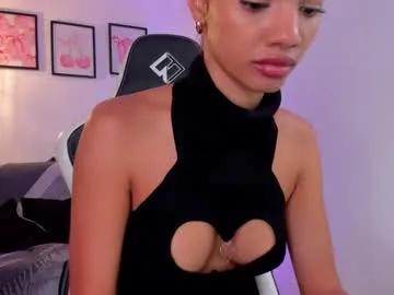 Freechat lia_girl2 on Chaturbate