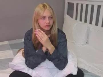 lil_tasty33 — GOAL: good start [65 tokens remaining] <3 #feet #blonde #shy #skinny #new