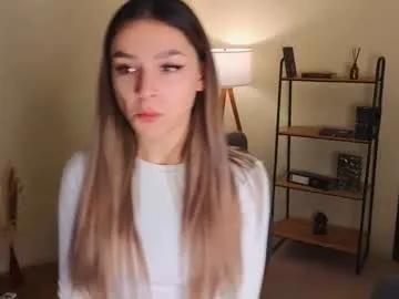 lillian_gross — GOAL: air kiss + smile [26 tokens remaining] Hi, my name is Alice is my first day, I am a little shy girl and let's start our game by dating #young #teen #natural #18 #new