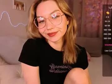 Freechat lilosims on Chaturbate