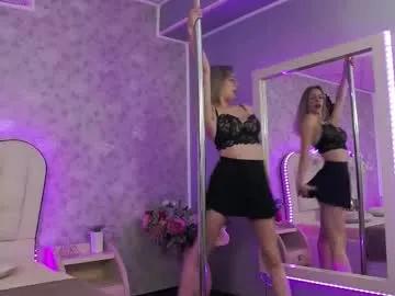 Freechat lilyrose_ on Chaturbate