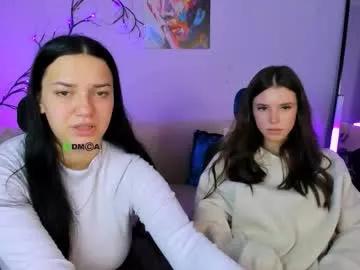 lira_lune — GOAL: dance [0 tokens remaining] Welcome to my room! #mistress #sph #nature #bigass
