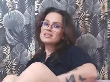 Freechat lisagrand on Chaturbate