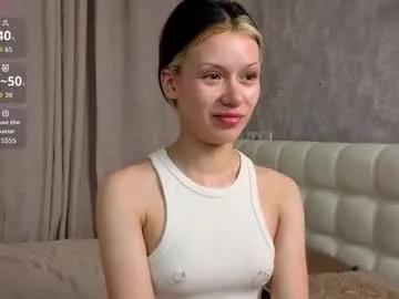 lizbethcoll — hi I'm Sunny's friend she asked me to keep an eye on her account Goal: hey hey Christine :3 #new #skinny #shy #blonde #lovense [10 tokens remaining]