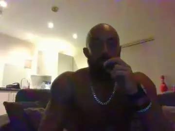 llleeeooonnn69 on Chaturbate 