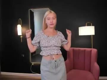 logic_404 — for good start  #blonde #skinny #bigass #young [12 tokens remaining]