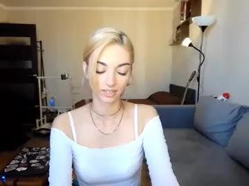 loisepadovano — i'm Amelia and #new here #shy #skinny #teen #18 Goal :  Stand up^^ [66 tokens remaining]