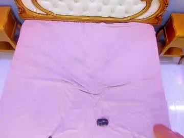 Freechat lolapierce on Chaturbate