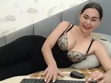 Freechat lovellykitty_1 on Chaturbate