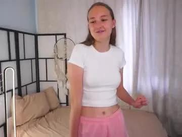 lucicragin — Goal: suck my sweetie finger   Hi, I'm Lucy. I'm #new here. // I'm very #shy #skinny #18 #natural [33 tokens remaining]