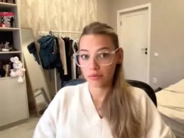 lucinaernster — Freechat on Chaturbate