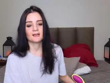 Away lucy1990xxx on Chaturbate
