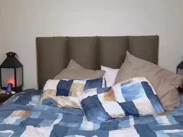 Away lucy1990xxx on Chaturbate