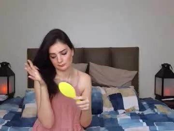 Away lucy1990xxx on Chaturbate