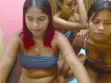 lulu_james — #anal #bigass #squirt #automilk #skinny #milk [244 tokens remaining]