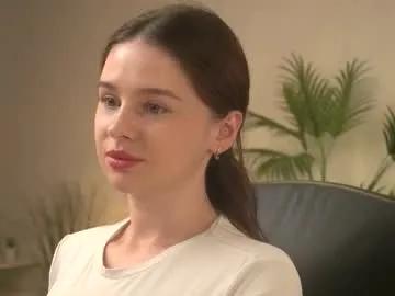 lunaolivia_ — GOAL: BOUNCY BOOBS [99 tokens remaining] Hello! I'n new here! Help me become more confident!! <3 #new #bigboobs #bigass #teen #shy