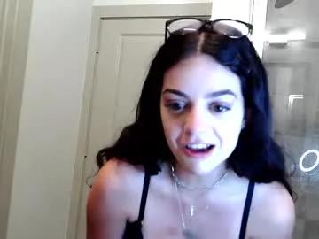 luxxbaddie — take top off [195 tokens remaining]