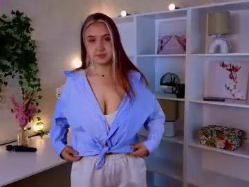 lynseybaysinger — The goal: take off my skirt I'm Emma , im new here!! #new #shy #18 #lovense #bigboobs [55 tokens remaining]