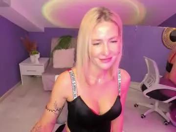 madammilly — slowly air kiss #new #skinny #shy #milf #mature [0 tokens remaining]