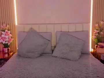 maddygray_ — GOAL: SHOW ICE [75 tokens remaining] Welcome to my room! #teen #bigass #anal #bigboobs #squirt