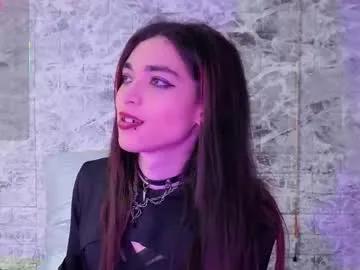 Freechat maevekuro on Chaturbate