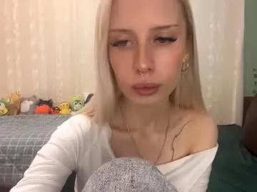maribelchauhdrey — Goal: Show u more of my body -My name is Molly and I'm #18 year old and i am #shy #new #young girl with #smalltits figure it's my first day here [25 tokens remaining]