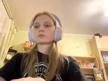 maybelleensminger — Goal: stand up and turn around | I'm Lola #18 i'm #young and #teen  a little #shy and #skinny [9 tokens remaining]