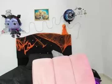 medusa__charity — GOAL: make me wet and be happy [1498 tokens remaining] Welcome to my room! favorite tips 15,25,50,100 #latina  #redhead #18 #new #shy