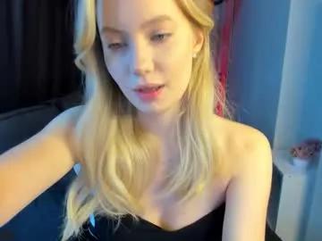 melanie_ryer — we missed you [9 tokens left] Hello everyone, my name is Melanie!Thanks for the 15,000 subscribers, I love you very much! #shy  #blonde #18 #feet