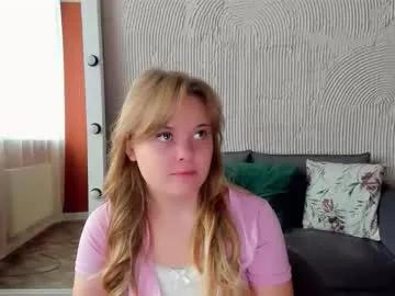 melissa_199 — Melissa_199's room #new #cute #nonude #shy