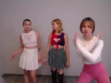 melissa_meow246 — GOAL: Take off straps from each other [25 tokens remaining] New girls! #new #teen #shy #18 #redhead