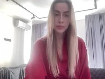 melodie_sweet — GOAL: Welcome to CB [94 tokens remaining] Welcome to my room! #younge #shy #teen #skinny #new