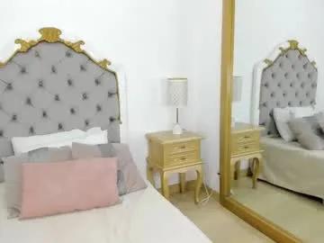 Freechat michell_blakke on Chaturbate