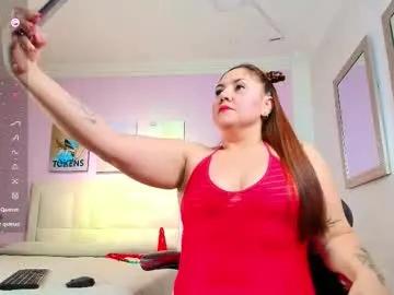 michellwilson — Welcome guys im new model in herre complette my firts goal and enjoy with me #curvy #blonde #latina #squirt  [120 tokens remaining]